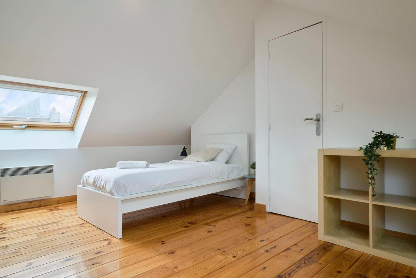 Hypercentre-2 Bedrooms Very Bright + Parking Apartamento