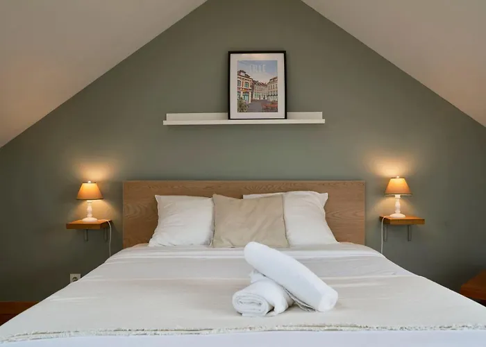 Lille Hypercentre-2 Bedrooms Very Bright + Parking